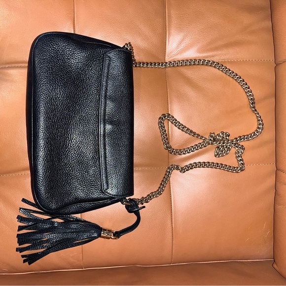 Gucci bag black with gold chain - crossbody style - Picture 2 of 6
